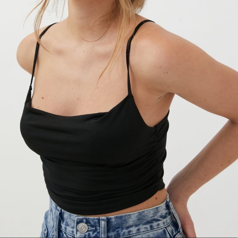UO crop top